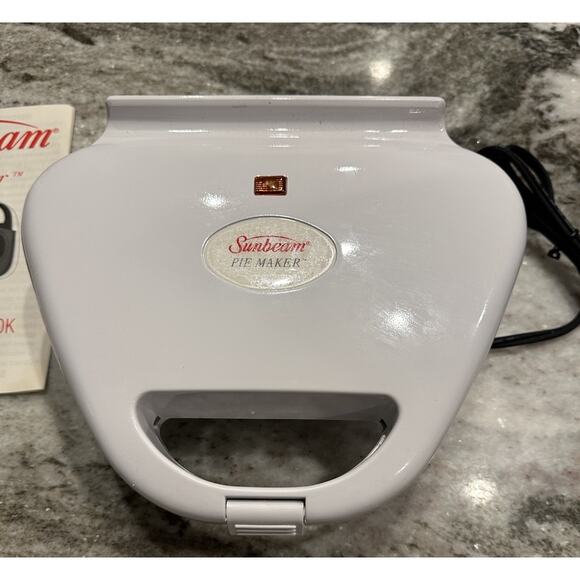 1993 Sunbeam Oster Mini Pie Maker Model 4805 Box Recipes Pie Rings - Picture 3 of 6